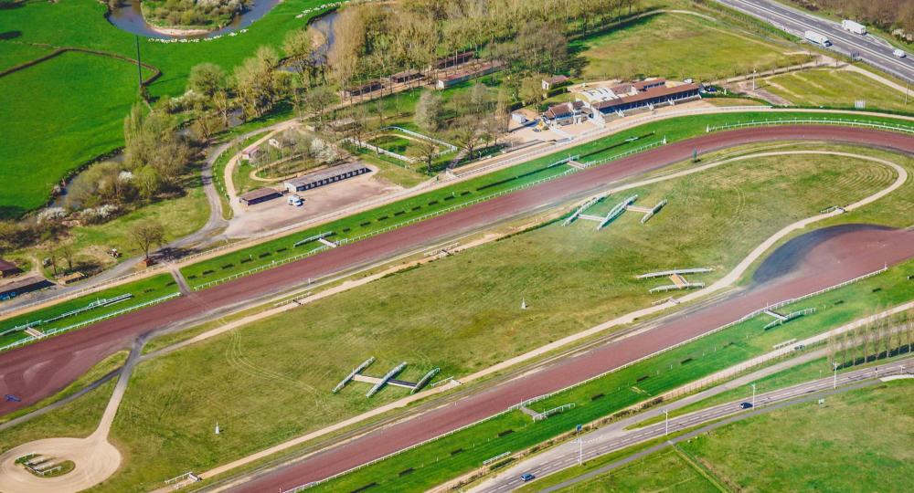 L'Hippodrome de Paray Le Monial, en Saône-et-Loire, obtient sa labellisation EquuRES Hippodrome à l'échelon Engagement !