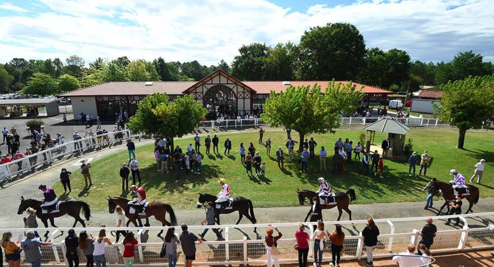 L'Hippodrome des Grands Pins de Mont-de-Marsan obtient sa labellisation à l'échelon Engagement !